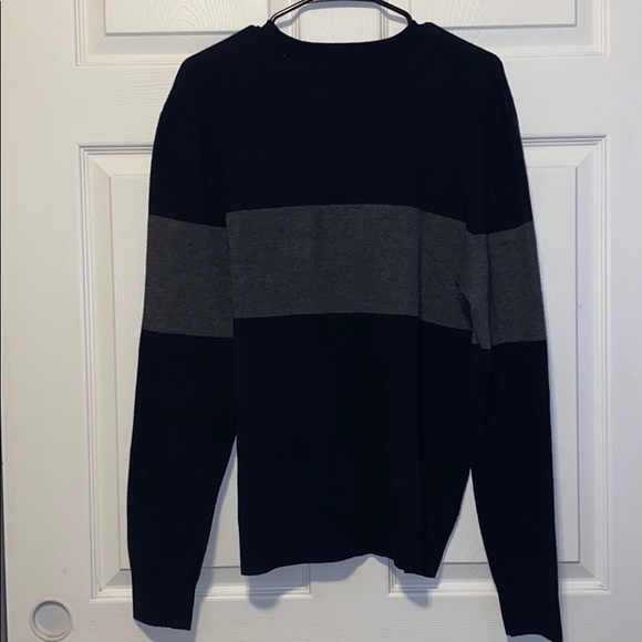 Calvin Klein Sweater - Picture 3 of 8